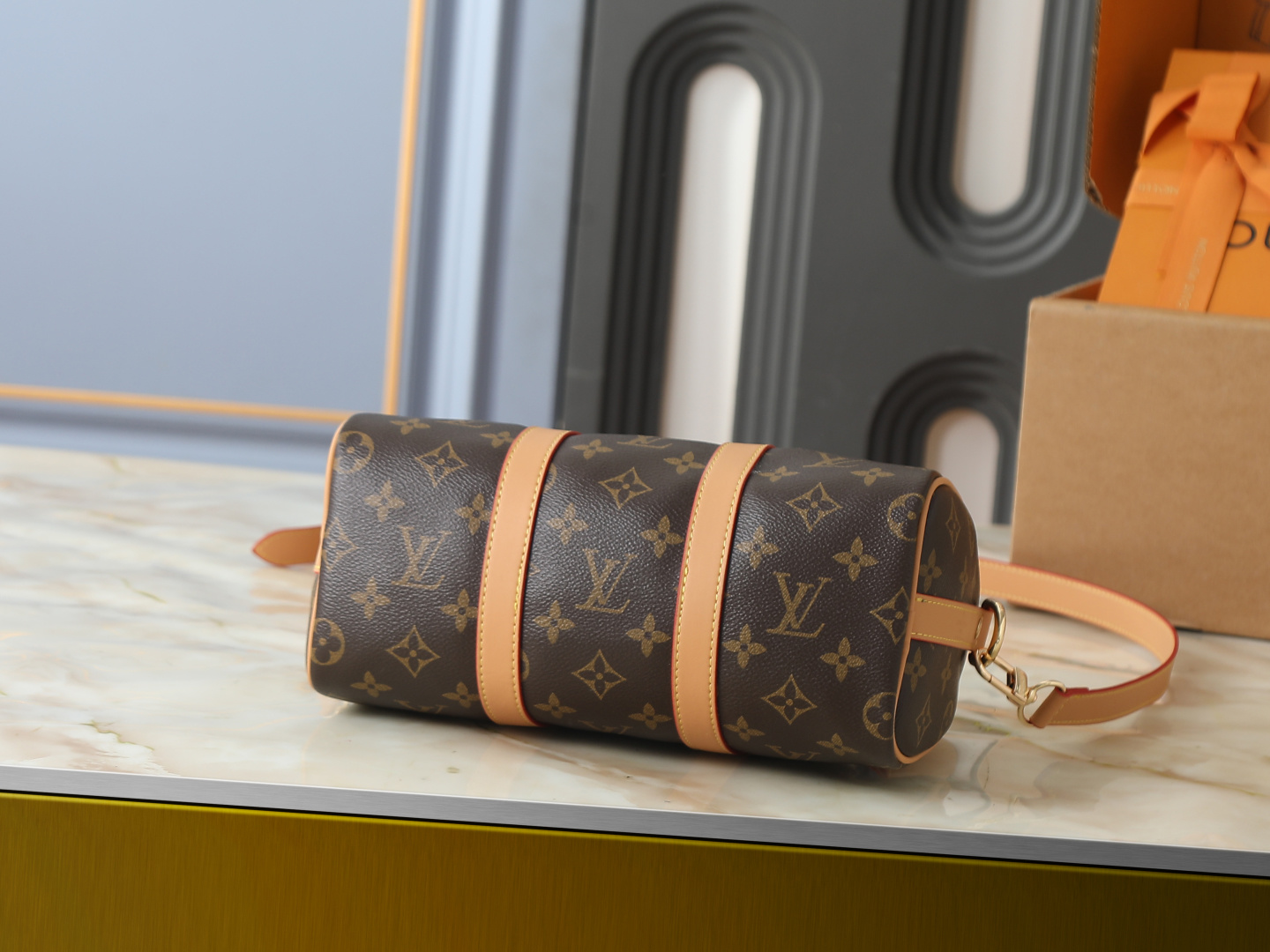 Louis Vuitton Keepall 25 Leather Handbag