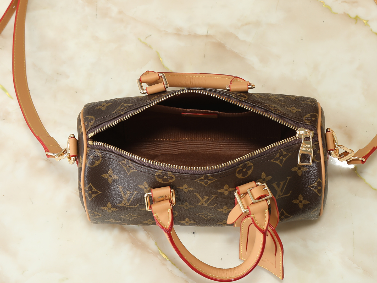 Louis Vuitton Keepall 25 Leather Handbag