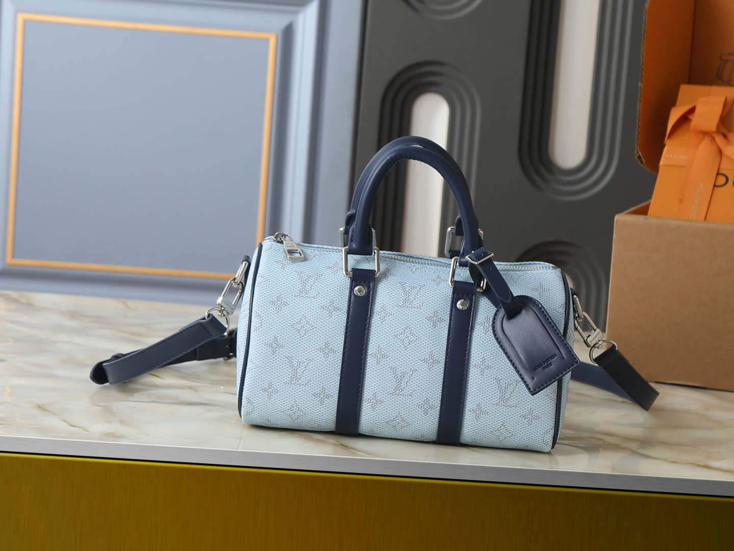 Louis Vuitton Keepall 25 Bag with Shoulder Strap
