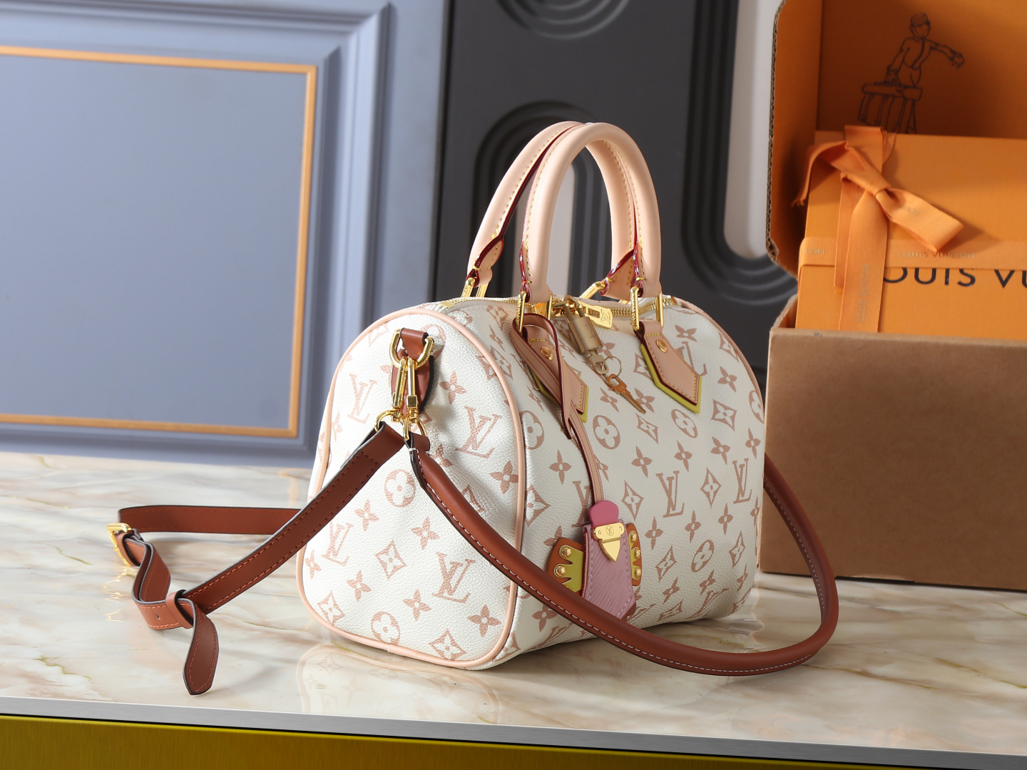 Louis Vuitton Speedy 25 Leather Shoulder Bag