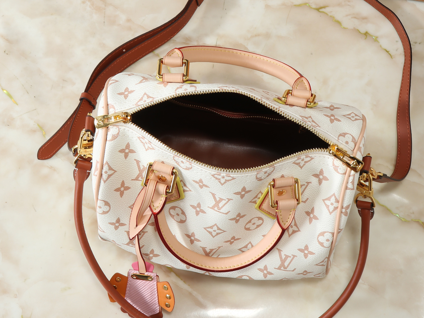 Louis Vuitton Speedy 25 Leather Shoulder Bag