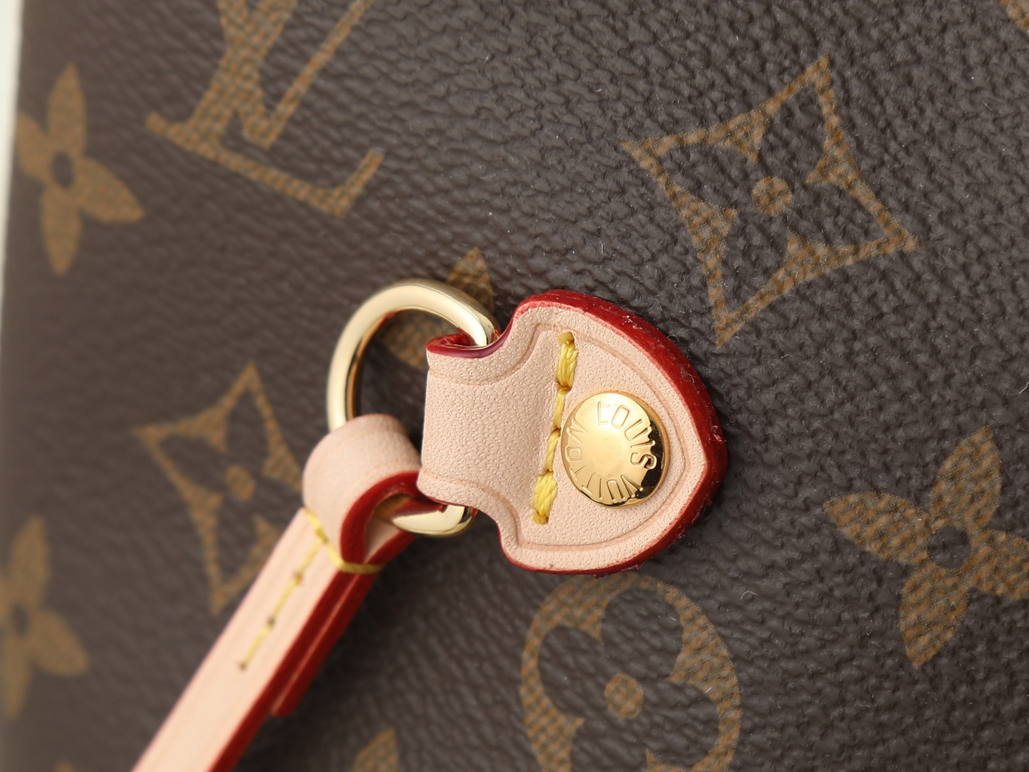 Louis Vuitton Neverfull MM Monogram Tote Bag