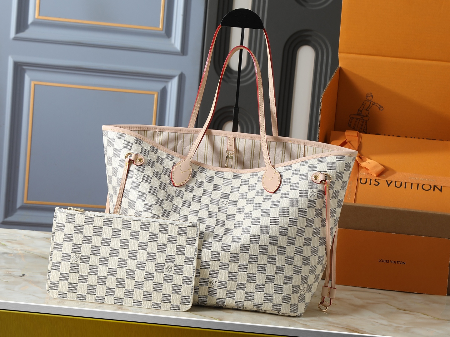 Louis Vuitton Neverfull MM Monogram Tote Bag