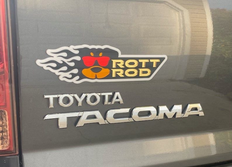 Dog Car Badge Laser Cutting Car Emblem