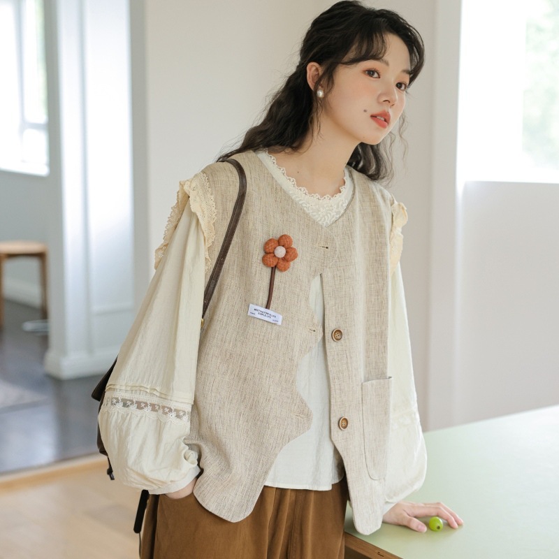 女士日系西裝小花裝飾毛線花朵波浪邊馬甲+蕾絲邊白色襯衫