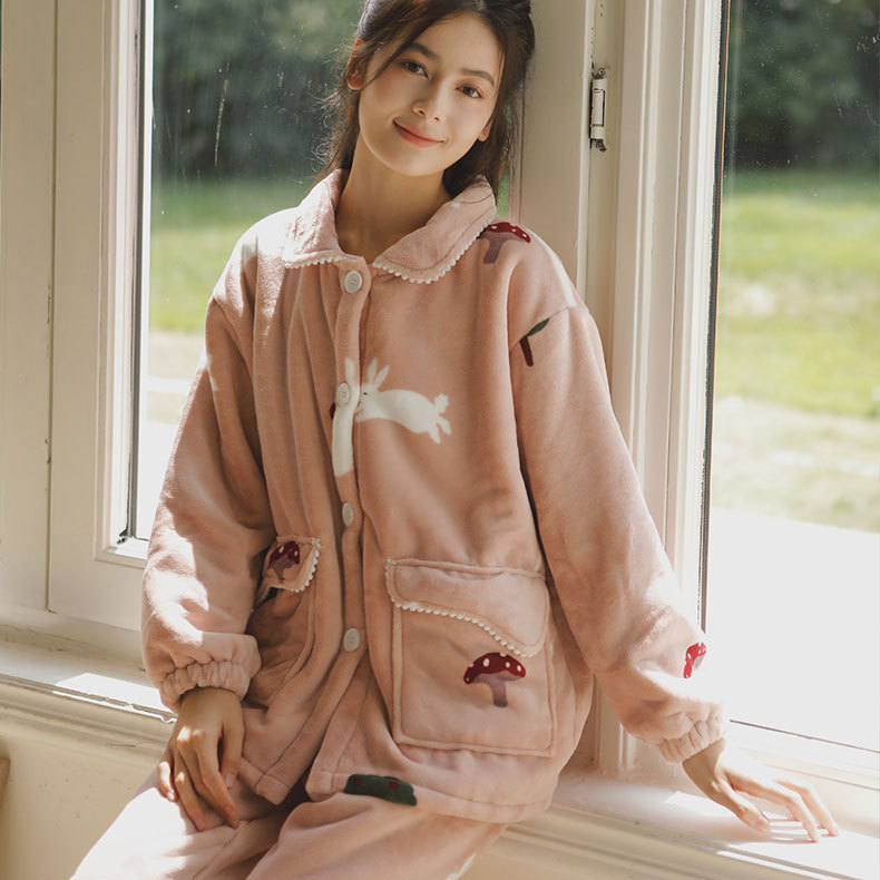 女秋冬加厚羊羔絨粉底白兔印花睡衣