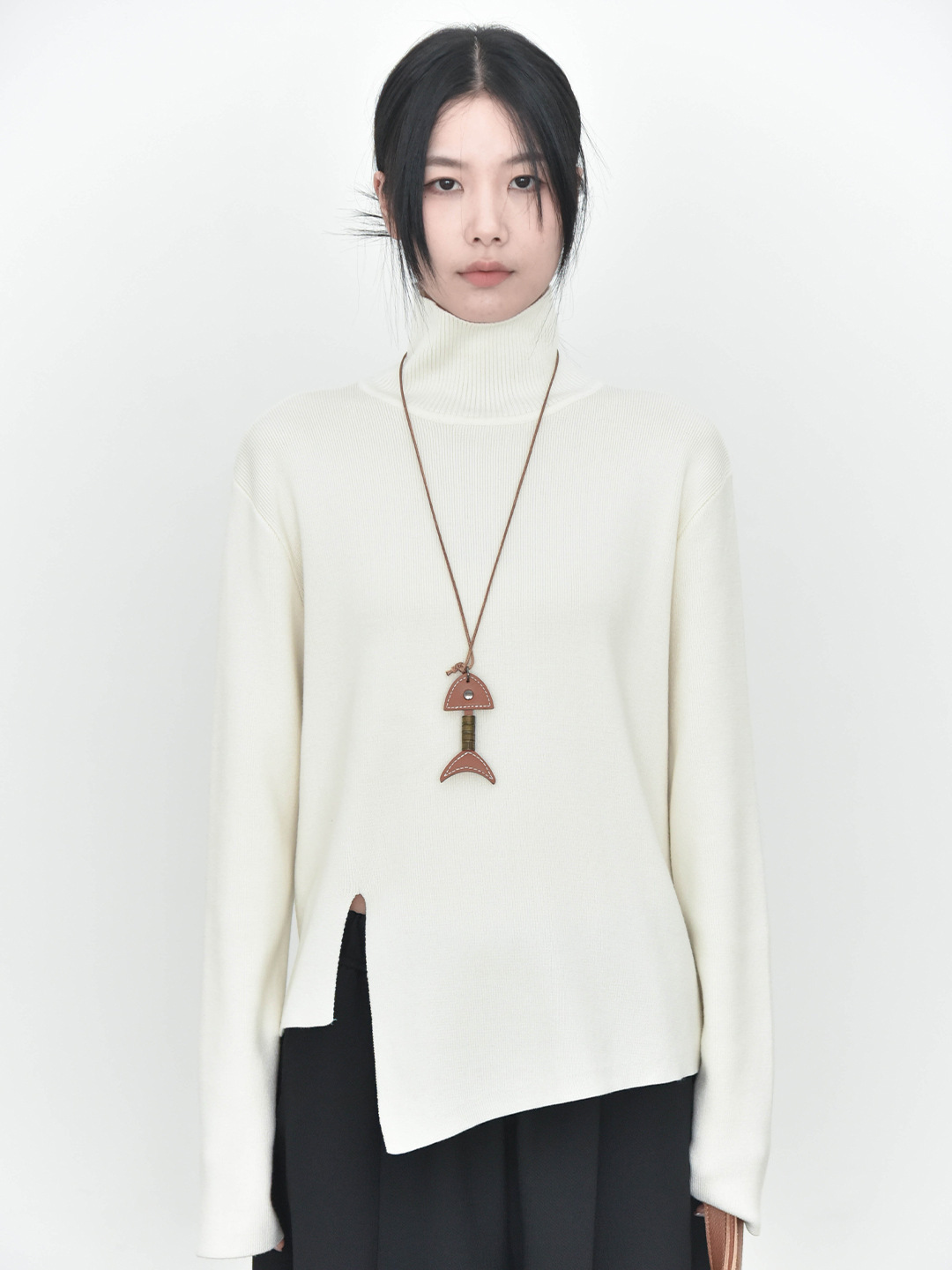 女士冬季開叉不規則高領毛衣