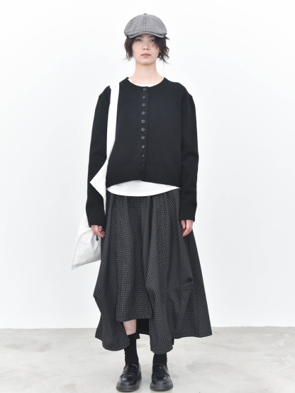 女士冬季簡約多釦設計羊毛開衫