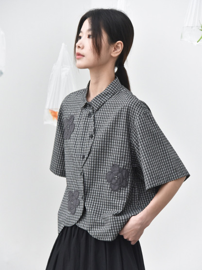 女拼貼花朵文藝格子短袖襯衫