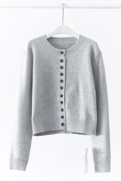 女士冬季簡約多釦設計羊毛開衫