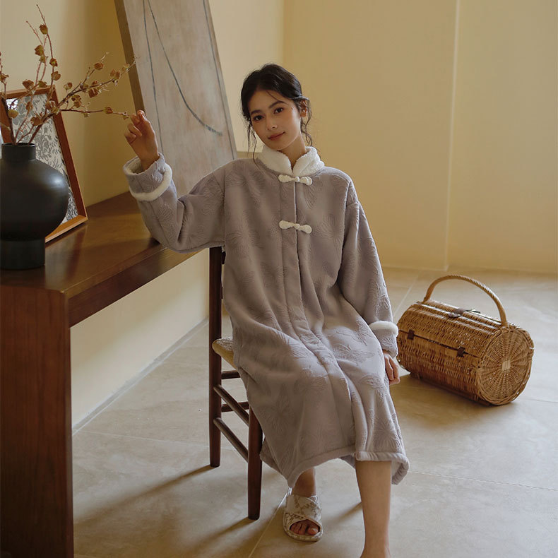 女秋冬加絨加厚蝴蝶提花盤口國風長袖睡裙