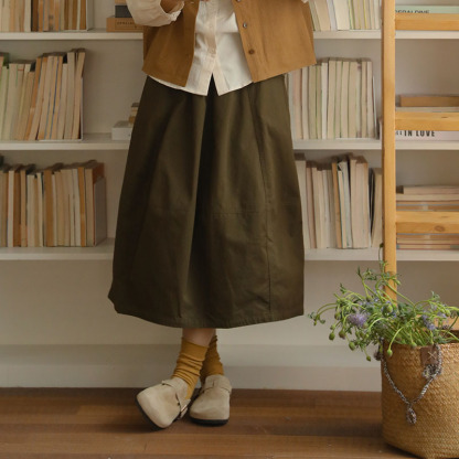 女士秋季韓版日系圓領馬夾+木耳領襯衫+綠色半裙