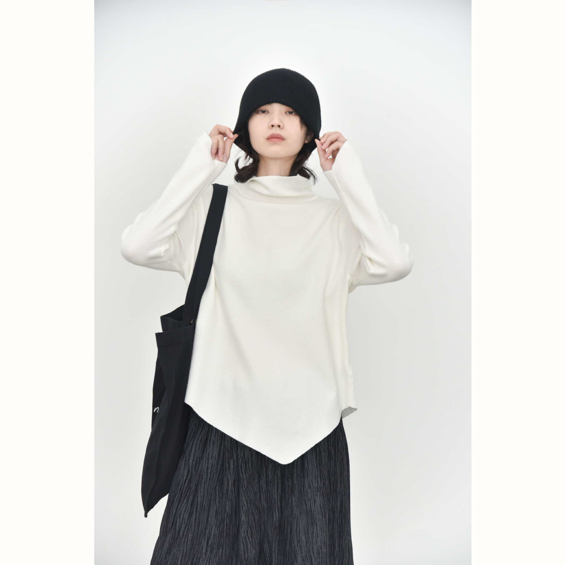 女士秋冬不規則下擺尖角高領打底毛衣