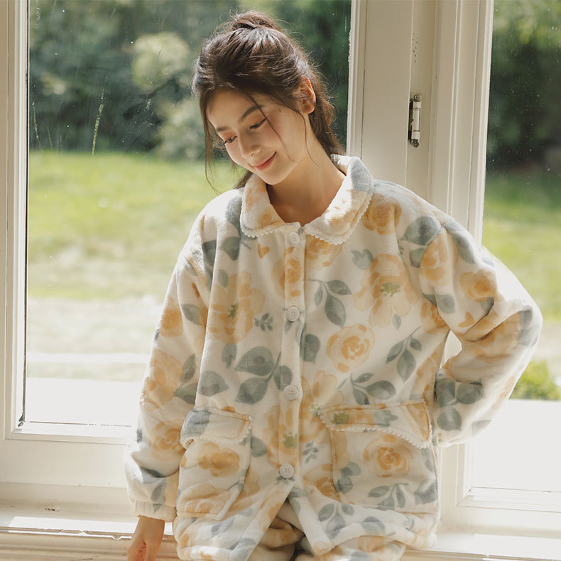 女秋冬加厚羊羔絨粉底白兔印花睡衣
