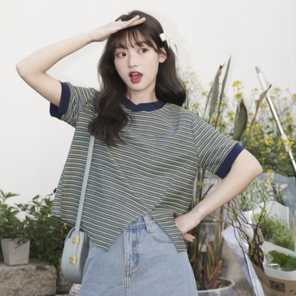 女不規則開叉設計感短袖T恤
