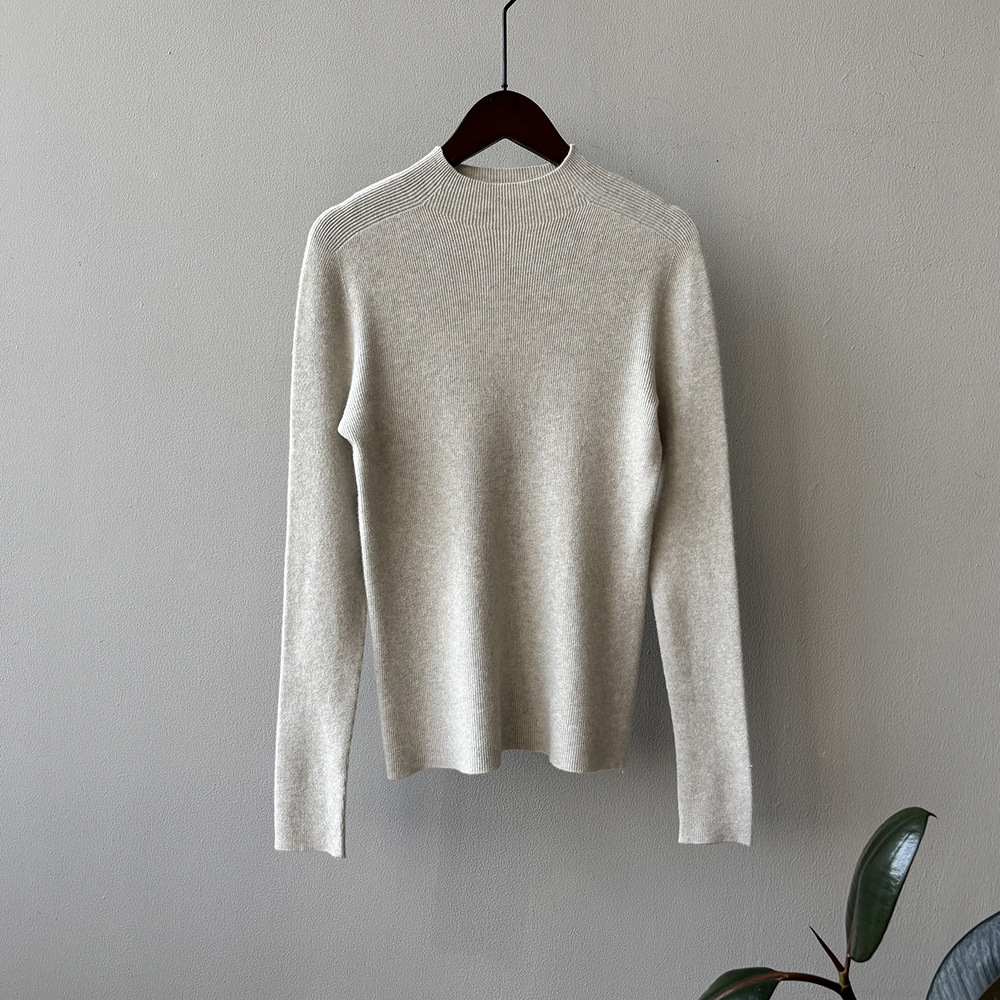女士冬季半高領針織顯瘦打底衫
