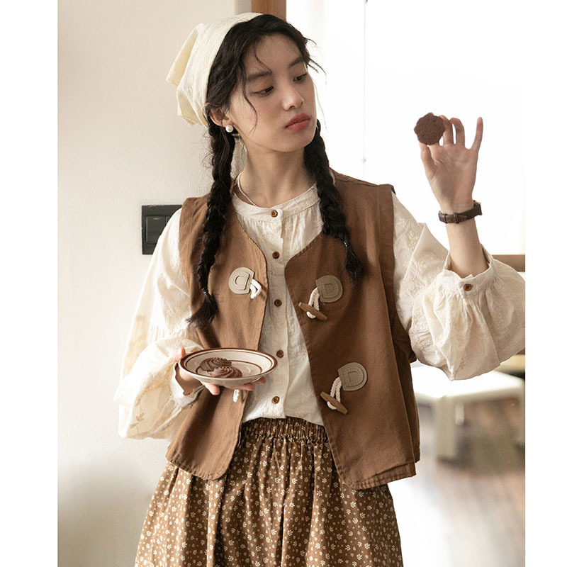 女士日系牛角扣馬甲+襯衫