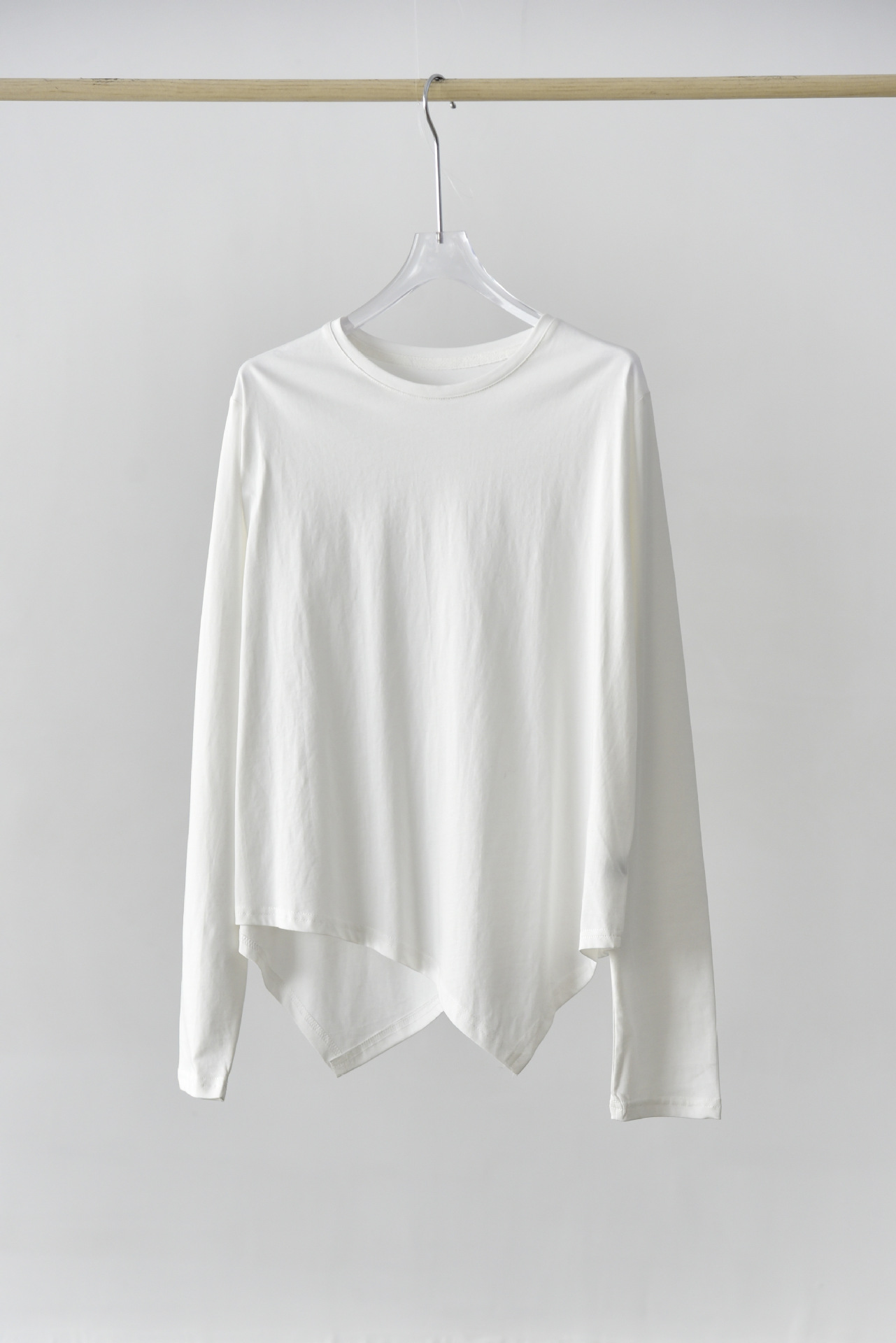 女士早秋純棉下擺尖角圓領打底衫