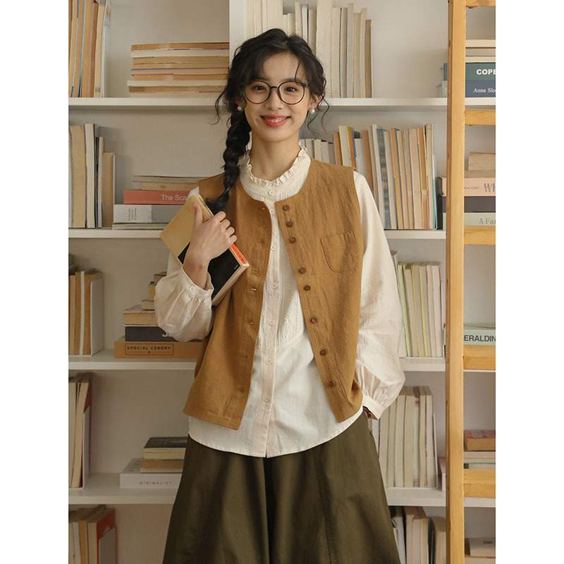 女士秋季韓版日系圓領馬夾+木耳領襯衫+綠色半裙