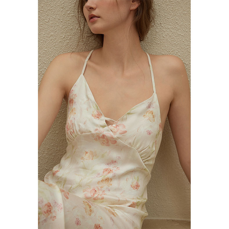 女士貢緞花卉透氣露背短款吊帶睡裙