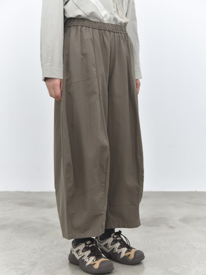 女士春秋立體分割抗皺垂感休閒褲