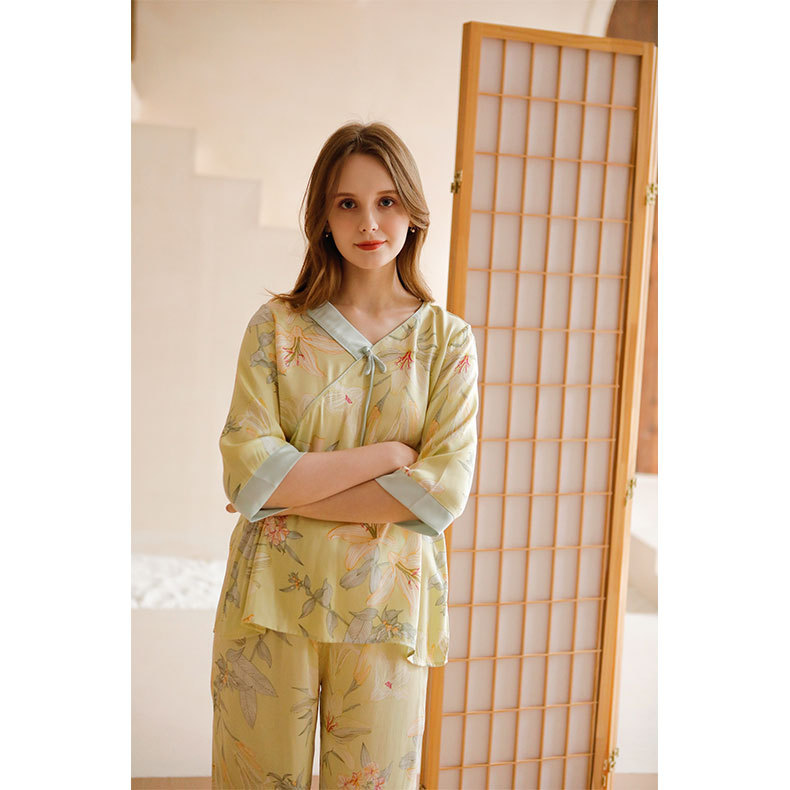 女款貢緞國風綠百合睡衣套裝