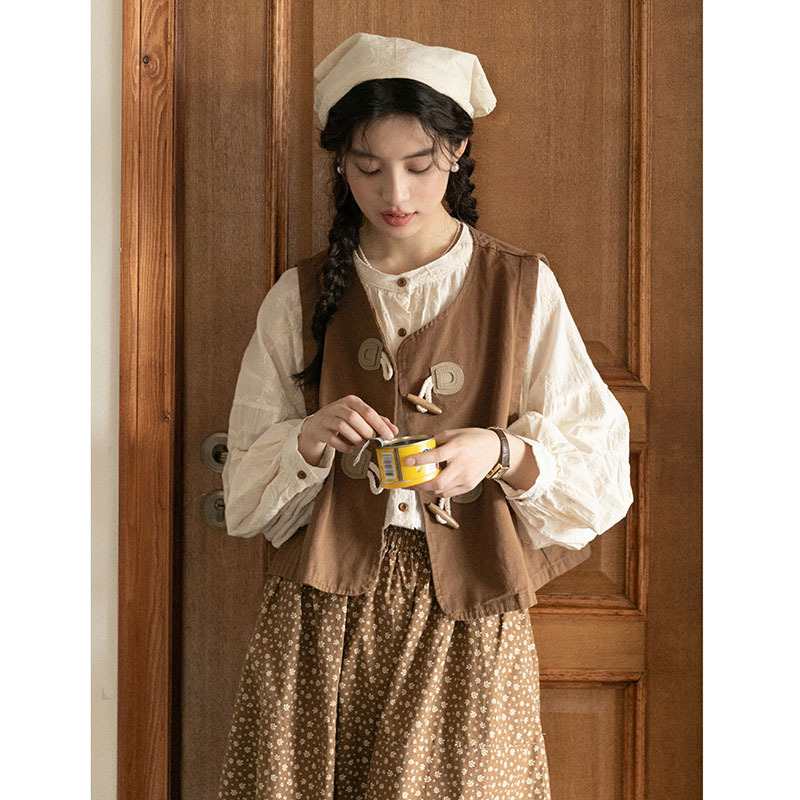 女士日系牛角扣馬甲+襯衫