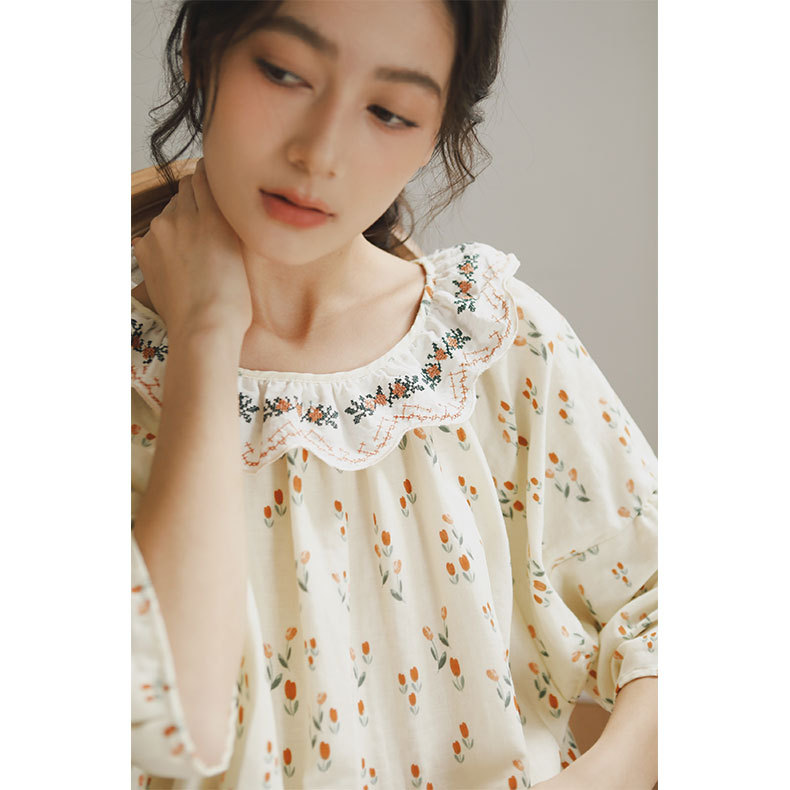 女棉紗文藝風領口刺繡金朵短袖睡裙