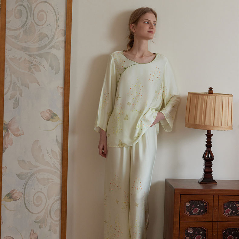 女款貢緞新中式蝶戀印花長袖睡衣套裝