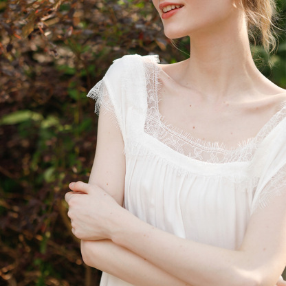 女士貢緞宮廷風網紗法式簡約睡裙