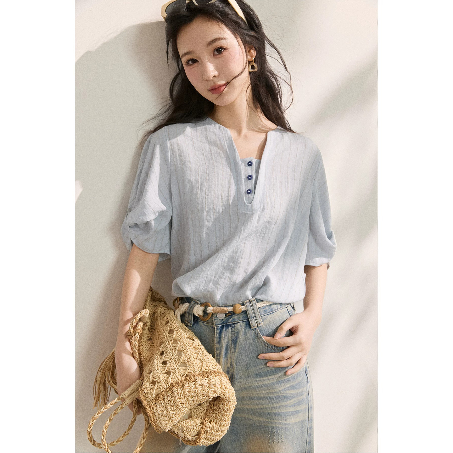女夏慵懶風藍色襯衫
