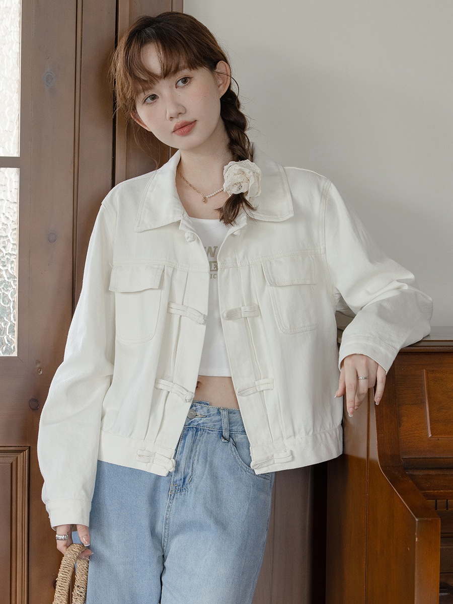 女士春秋盤口白色寬鬆短款牛仔外套