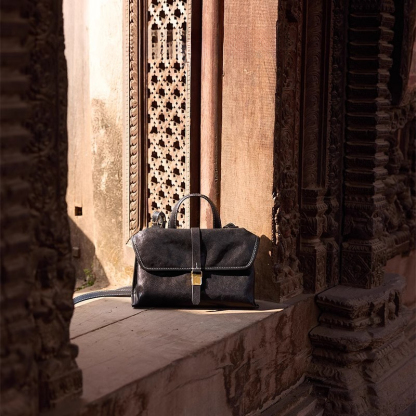 隨遊迷你單肩斜挎郵差鎖扣包