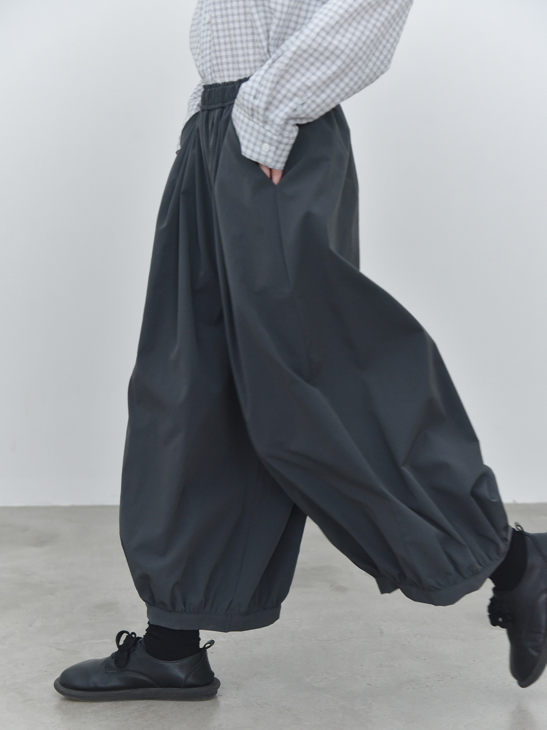 女士春秋肌理感超寬鬆燈籠裙褲