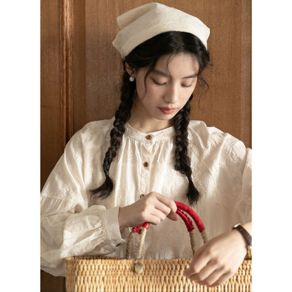 女士秋季森系圓領刺繡蕾絲長袖襯衫