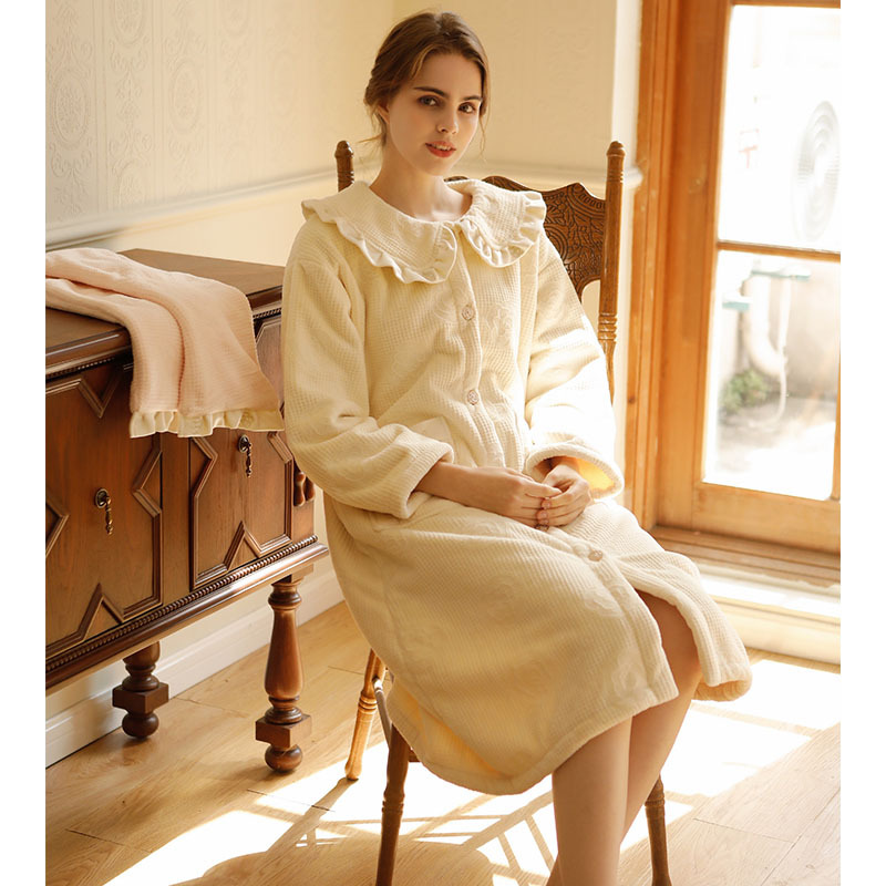女秋冬娃娃領法蘭絨山茶花長袖睡裙