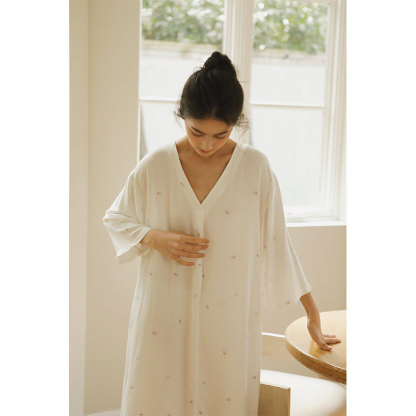 女士人棉貢緞淡雅印花長袖睡裙