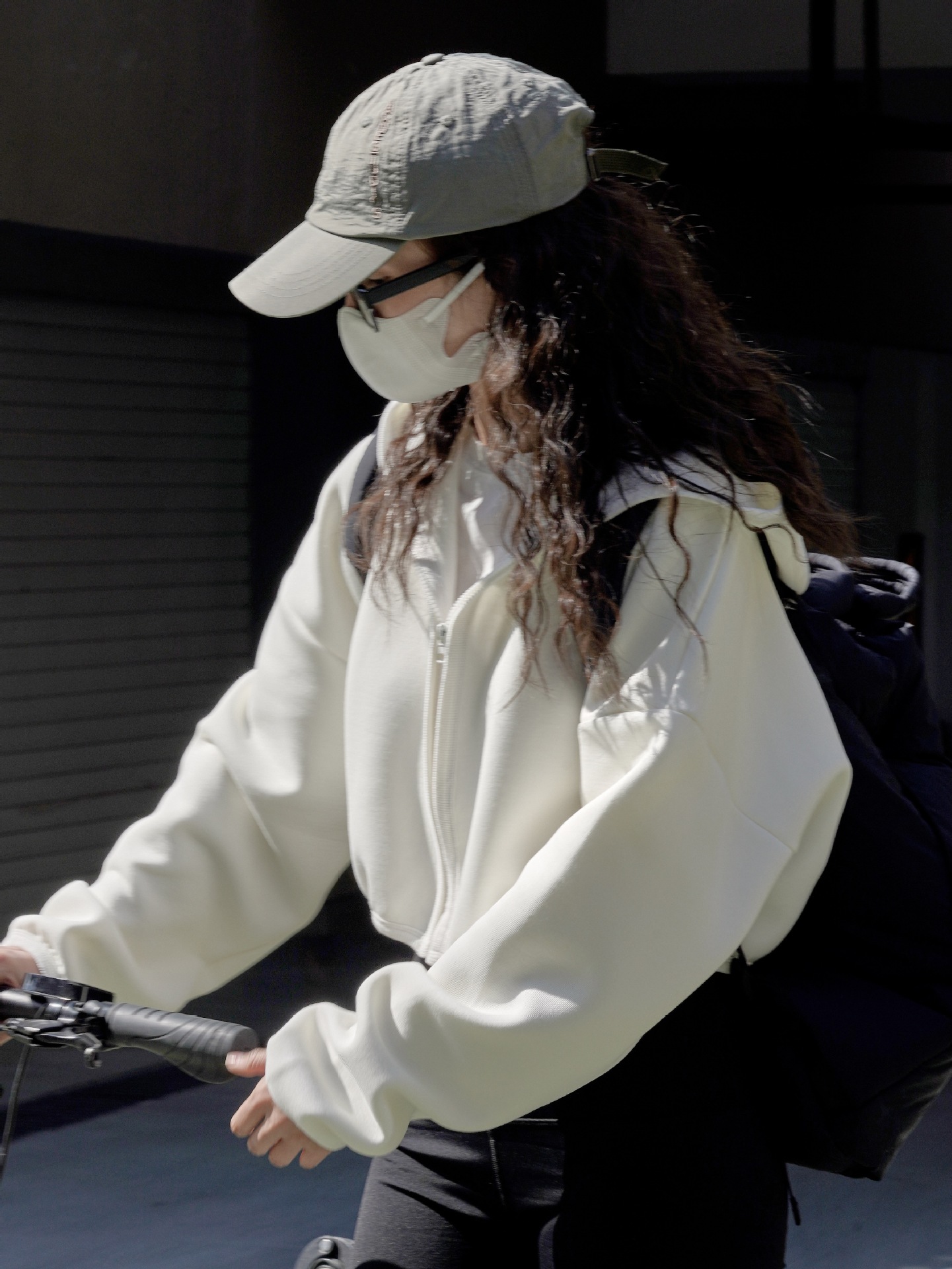 女士春季韓版短款連帽衛