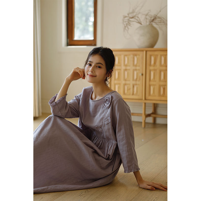 女士秋季寬鬆純色花朵長袖睡裙