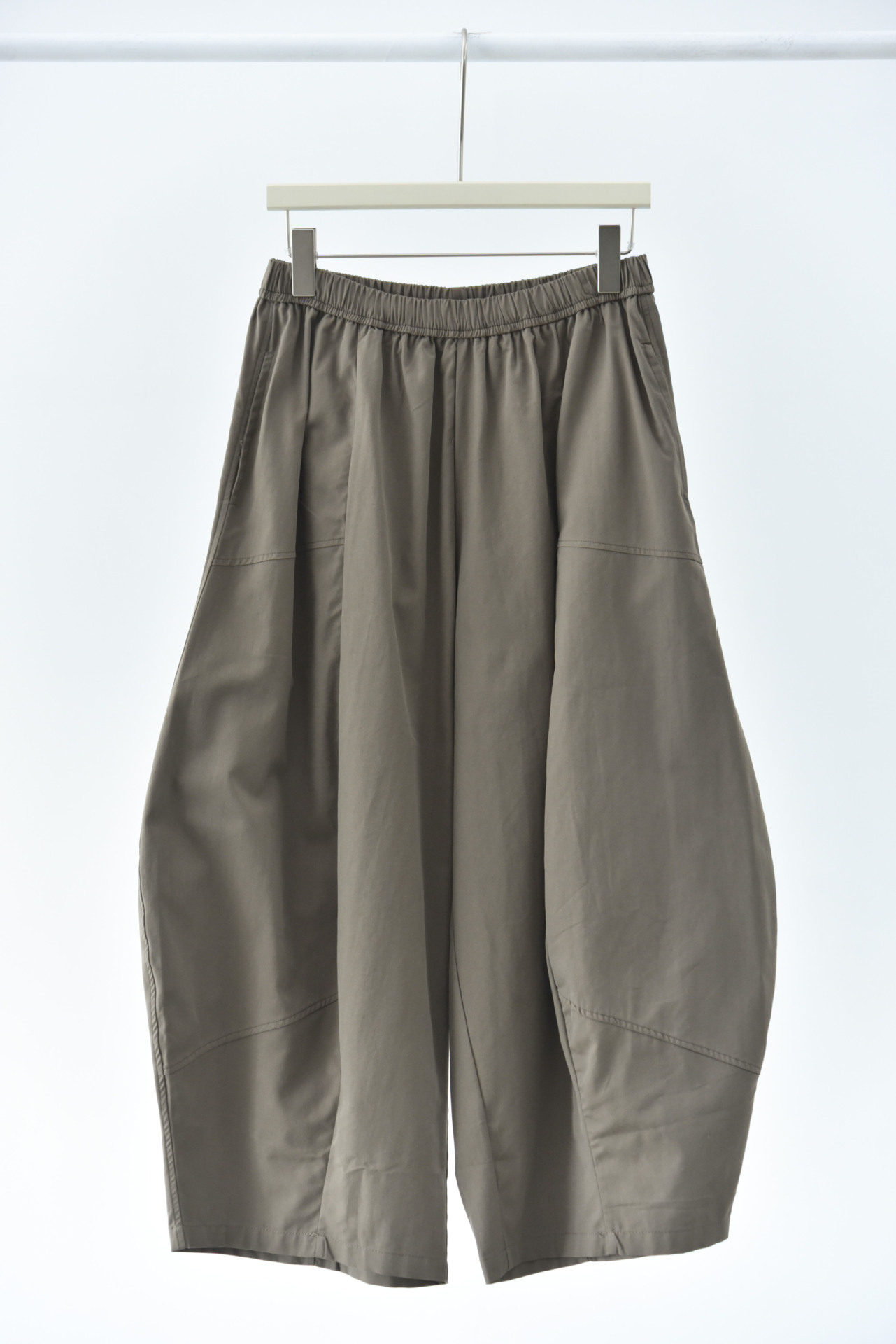 女士春秋立體分割抗皺垂感休閒褲