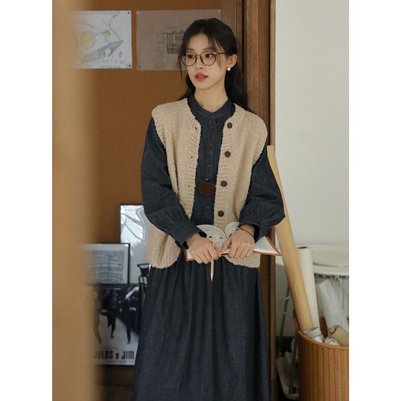 女士秋冬羊咩咩針織毛衣馬甲+長袖牛仔連衣裙