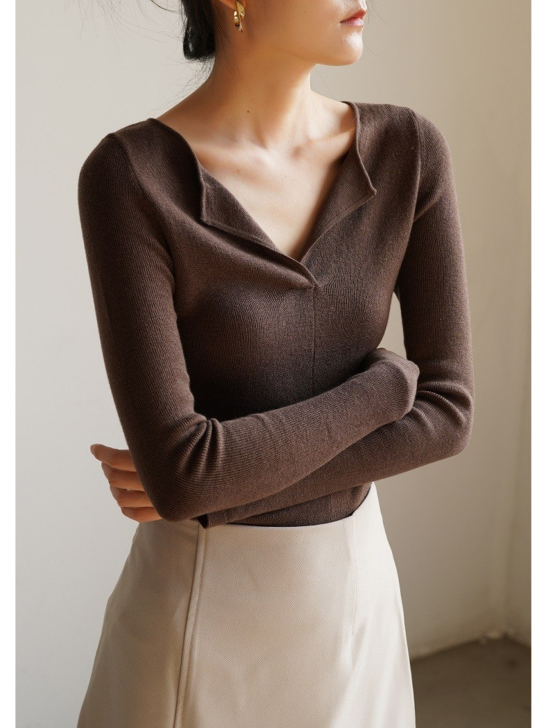 女士春秋小翻領V領打底衫