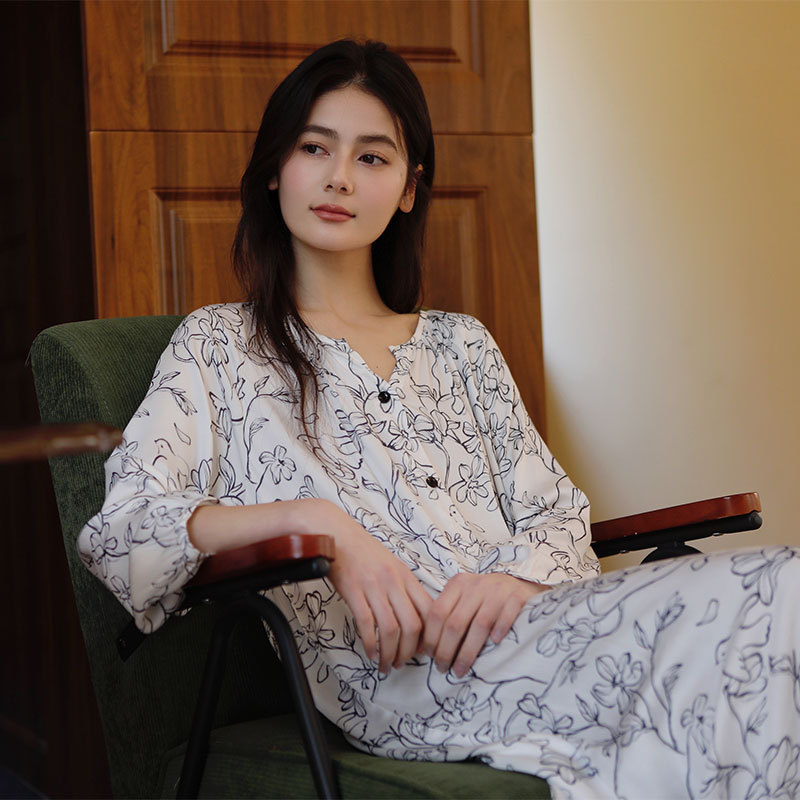 女式春款人棉貢緞森系墨色印花開衫睡裙