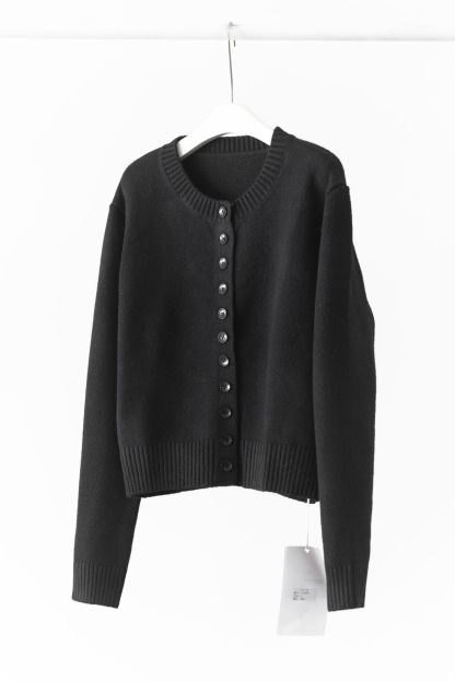 女士冬季簡約多釦設計羊毛開衫