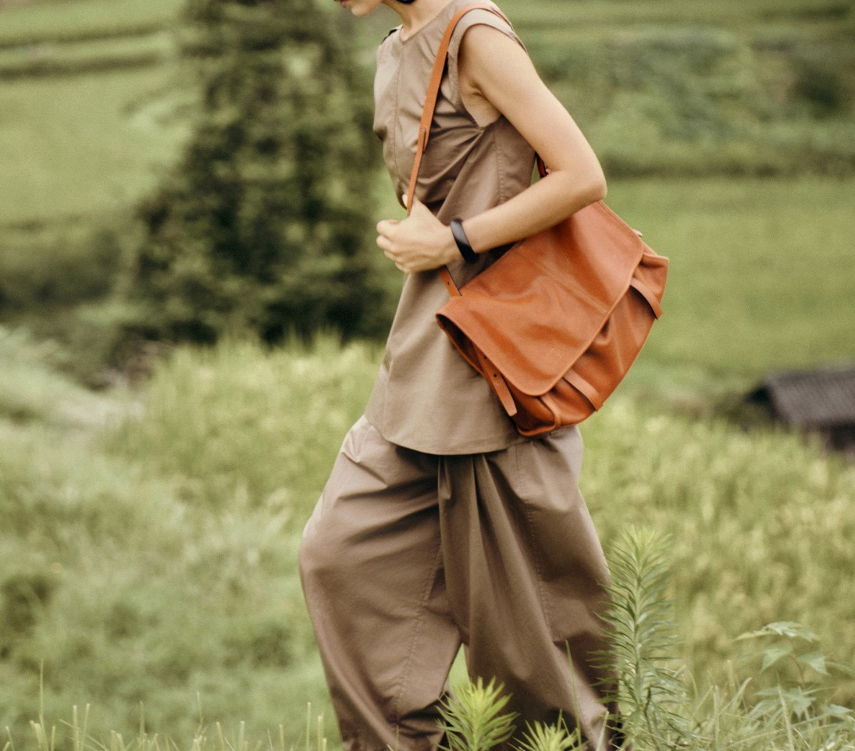 女士植鞣羊皮信使大容量單肩斜挎郵差包