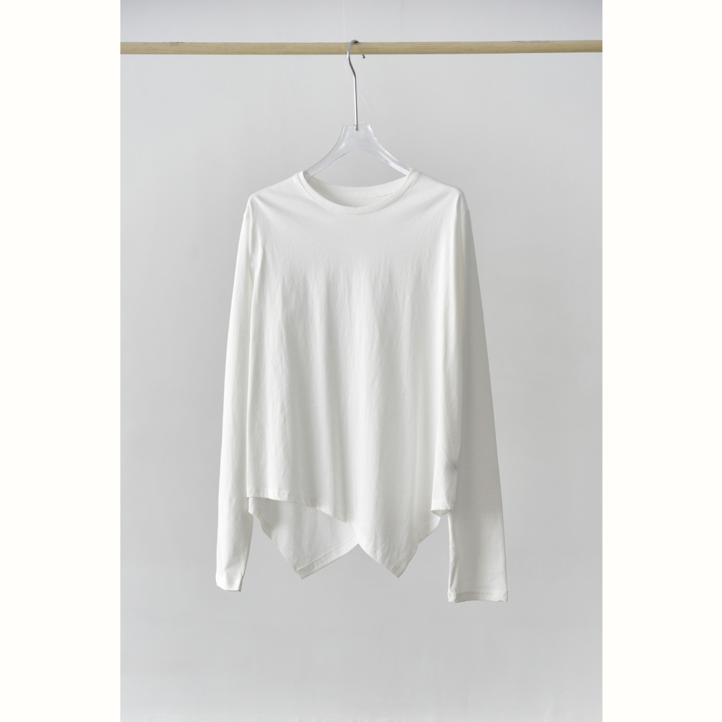 女士早秋純棉下擺尖角圓領打底衫