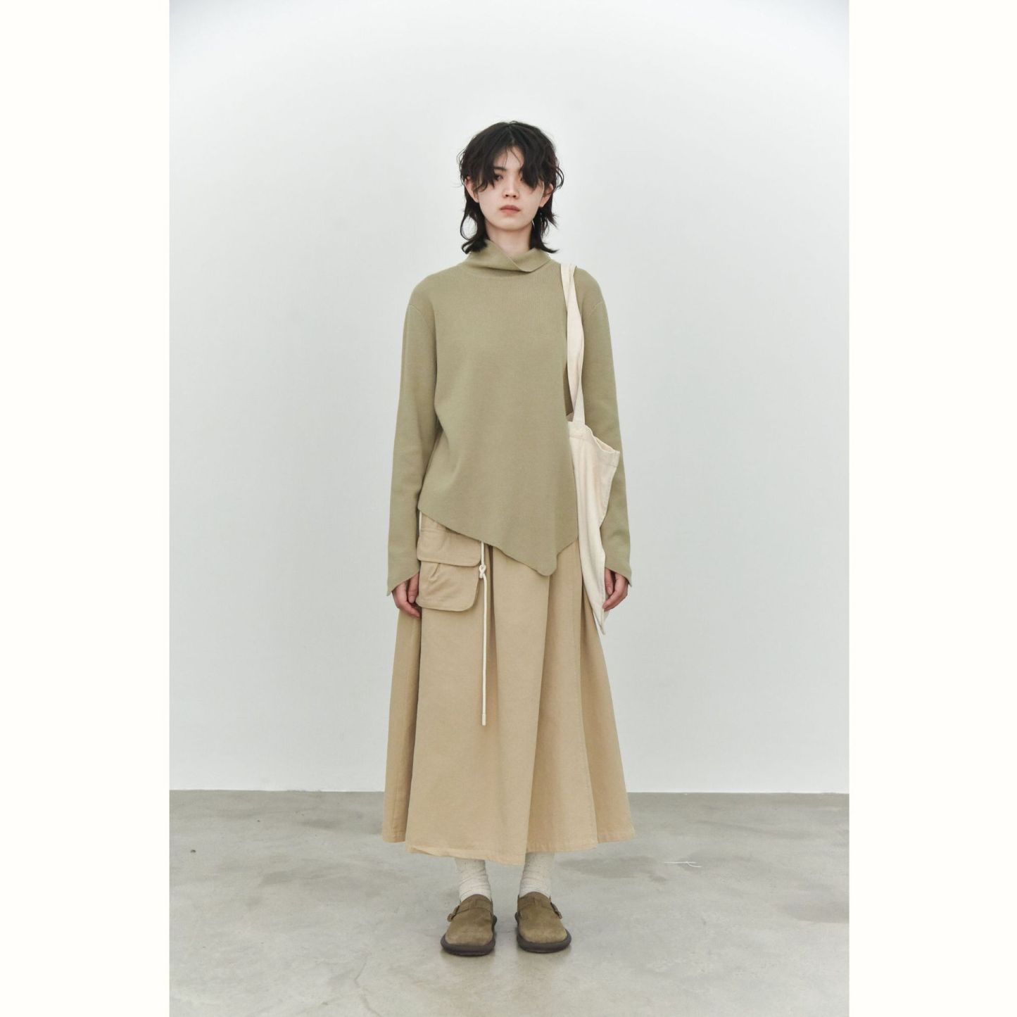 女士秋冬不規則下擺尖角高領打底毛衣