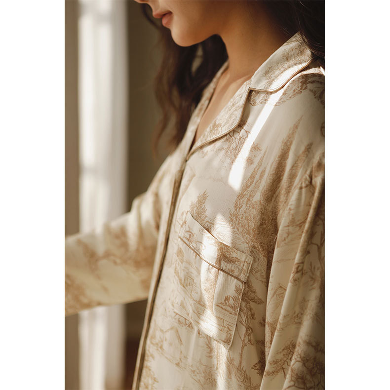 女士貢緞淡雅森系印花翻領口袋長袖睡衣套裝