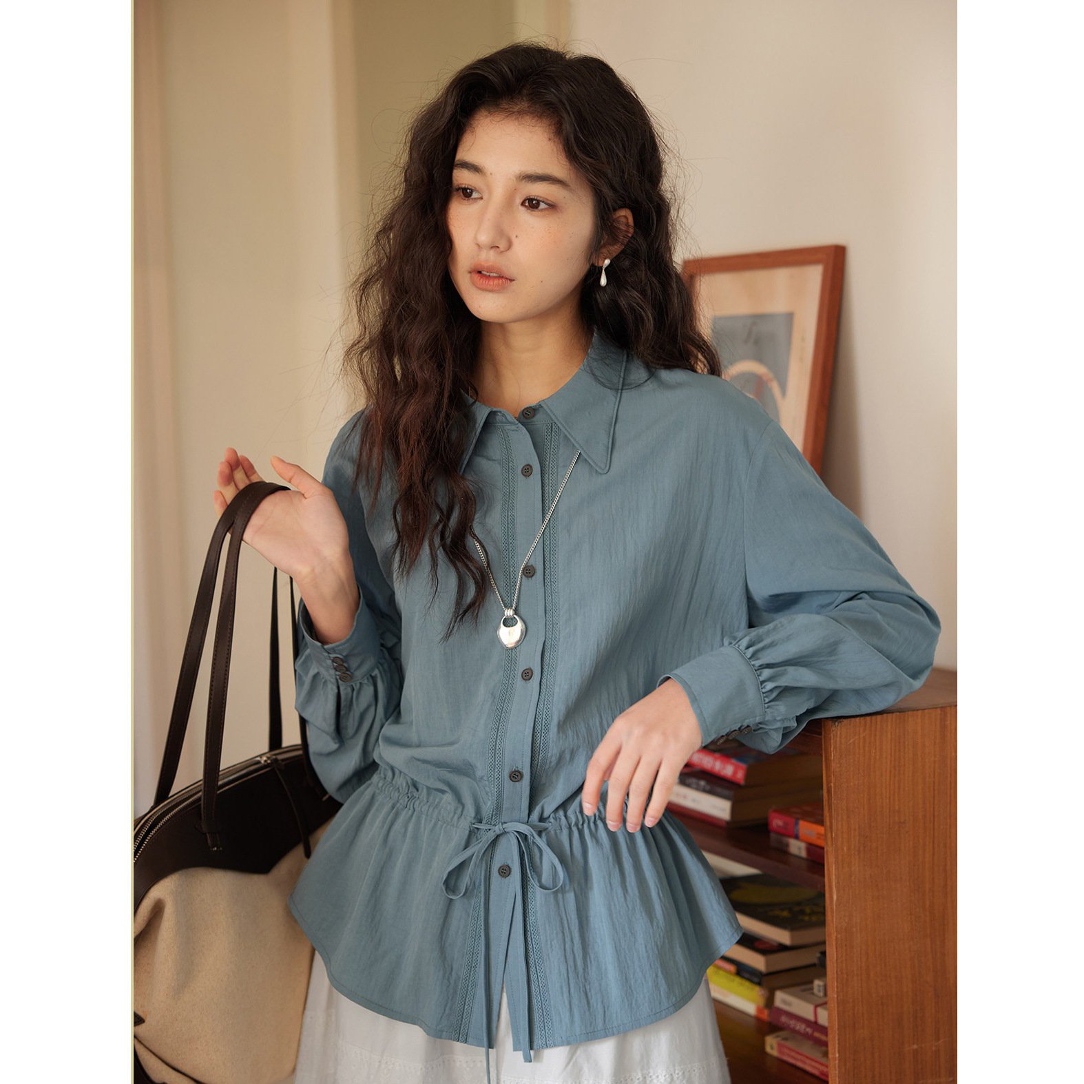 女復古抽繩收腰長袖襯衫