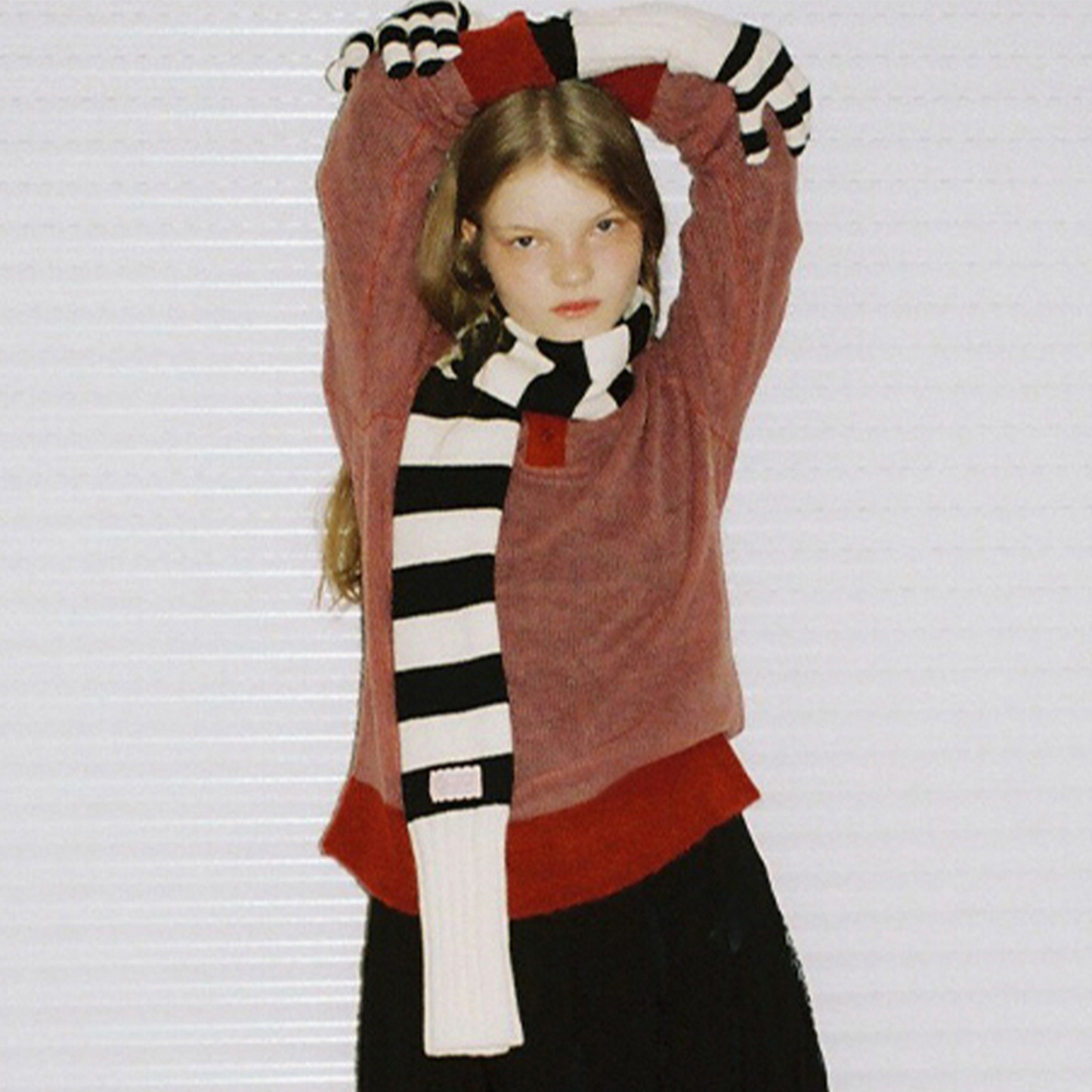 條紋凹造型針織圍巾